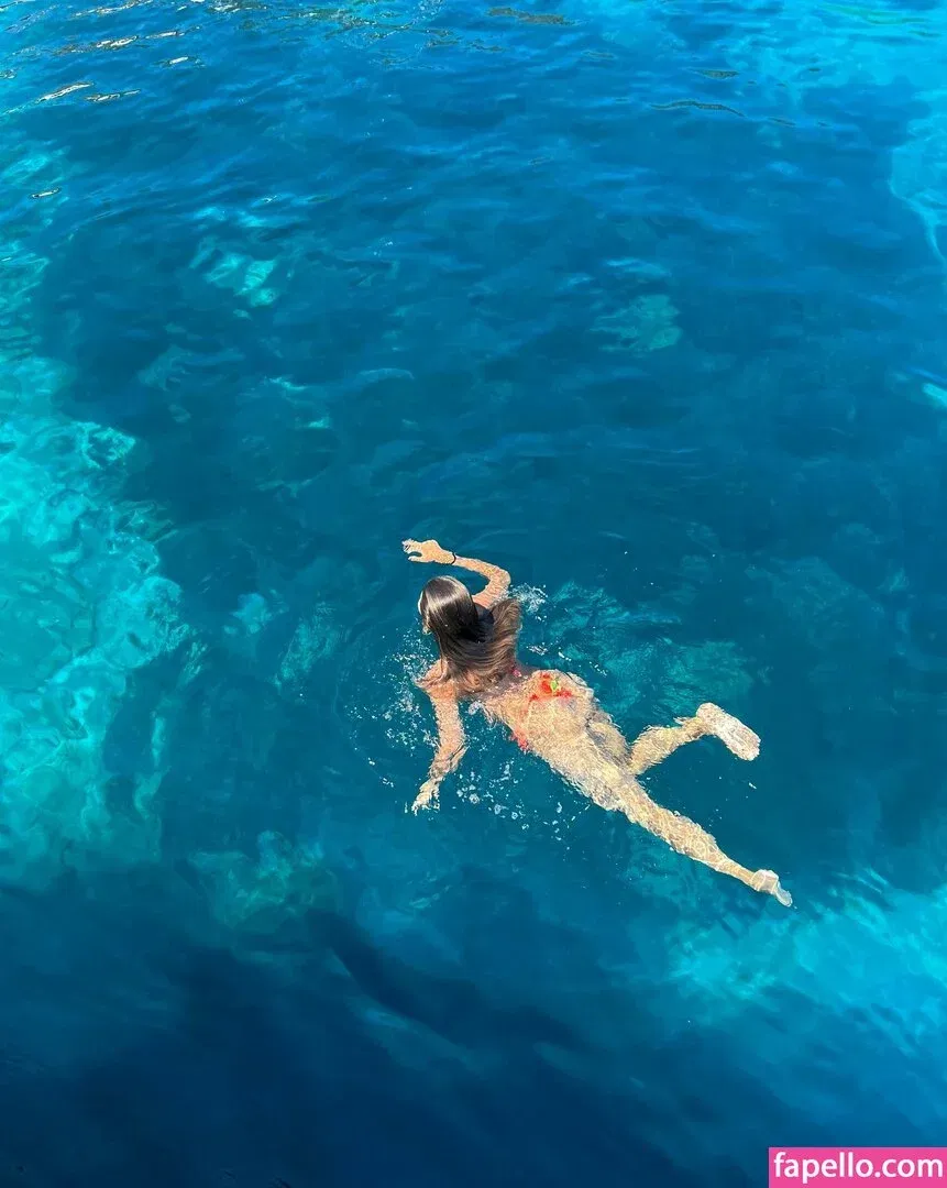 Zeynep Kurubacak Onlyfans Photo Gallery 