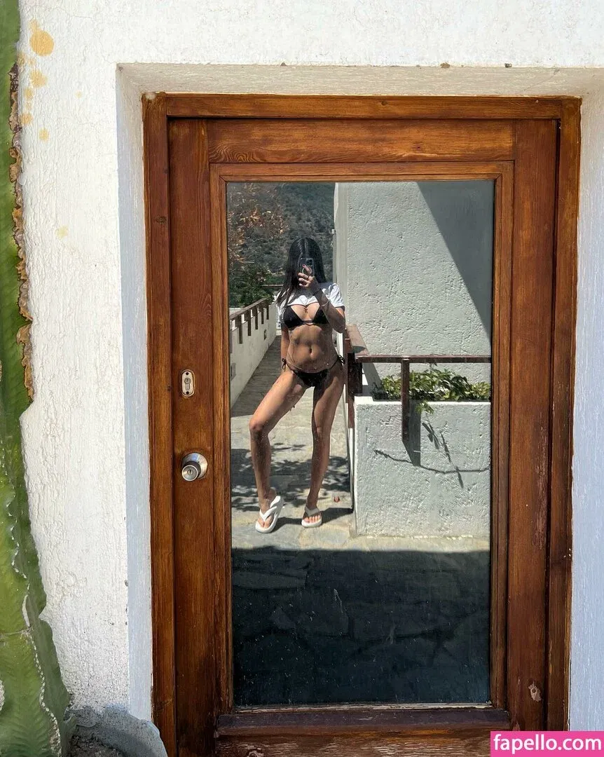 Zeynep Kurubacak Onlyfans Photo Gallery 