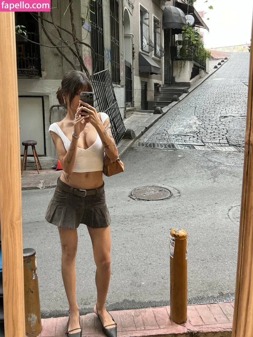 Zeynep Kurubacak Onlyfans Photo Gallery 