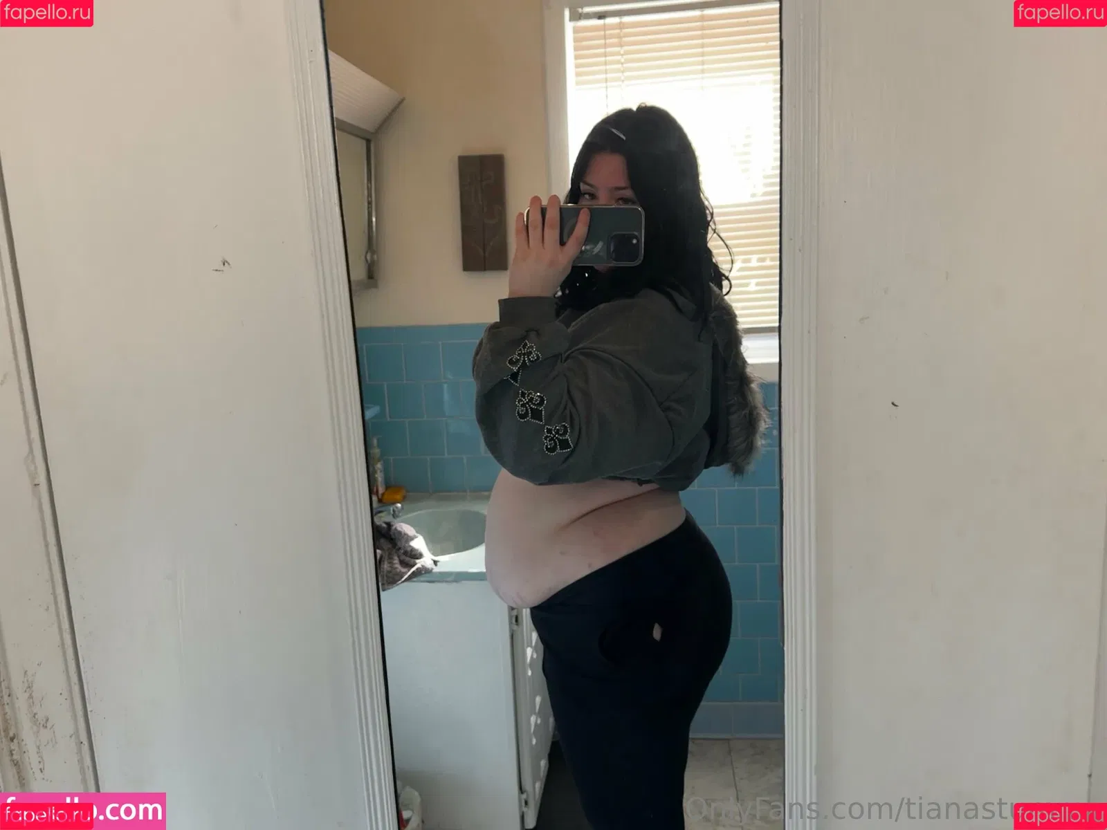 tianastummy Onlyfans Photo Gallery 