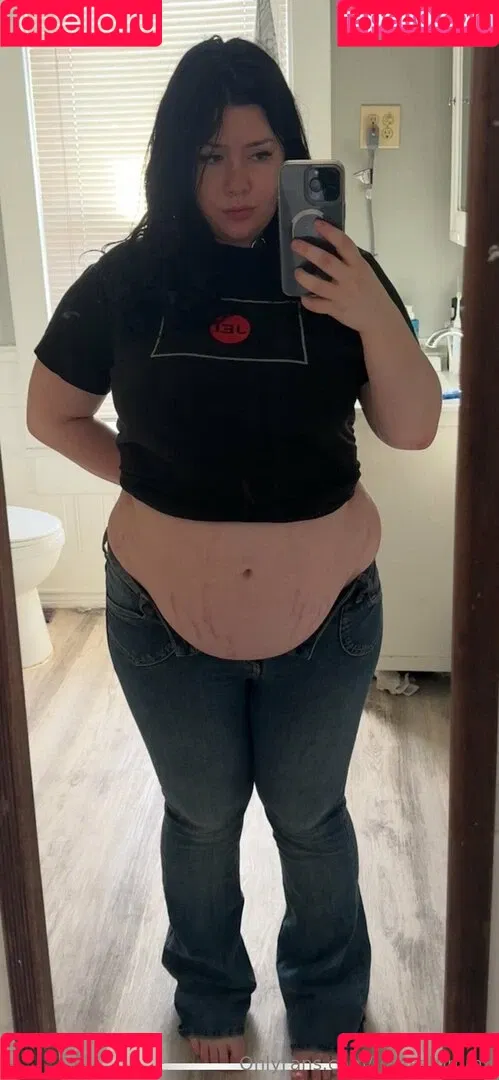 tianastummy Onlyfans Photo Gallery 