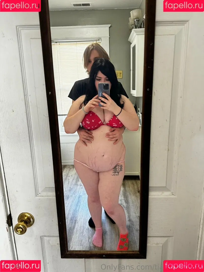 tianastummy Onlyfans Photo Gallery 