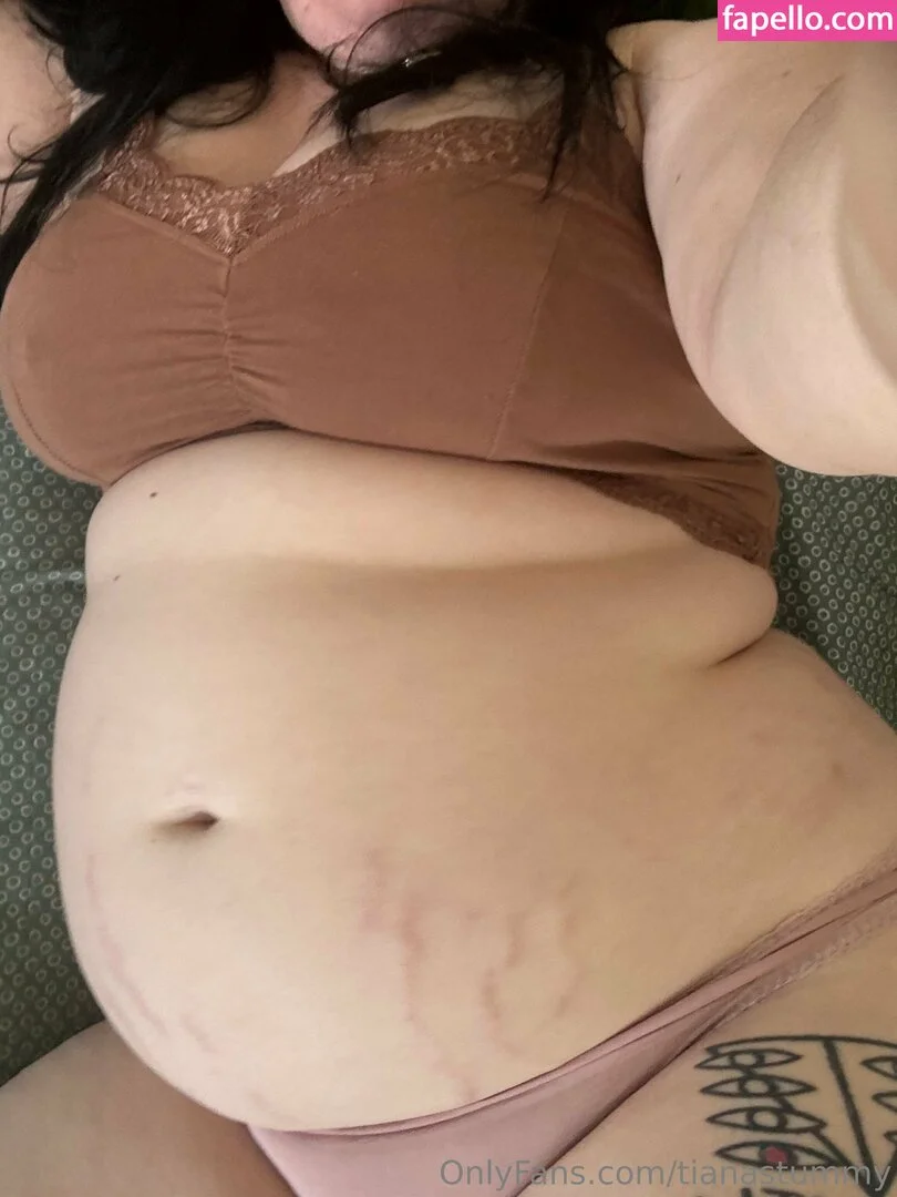 tianastummy Onlyfans Photo Gallery 