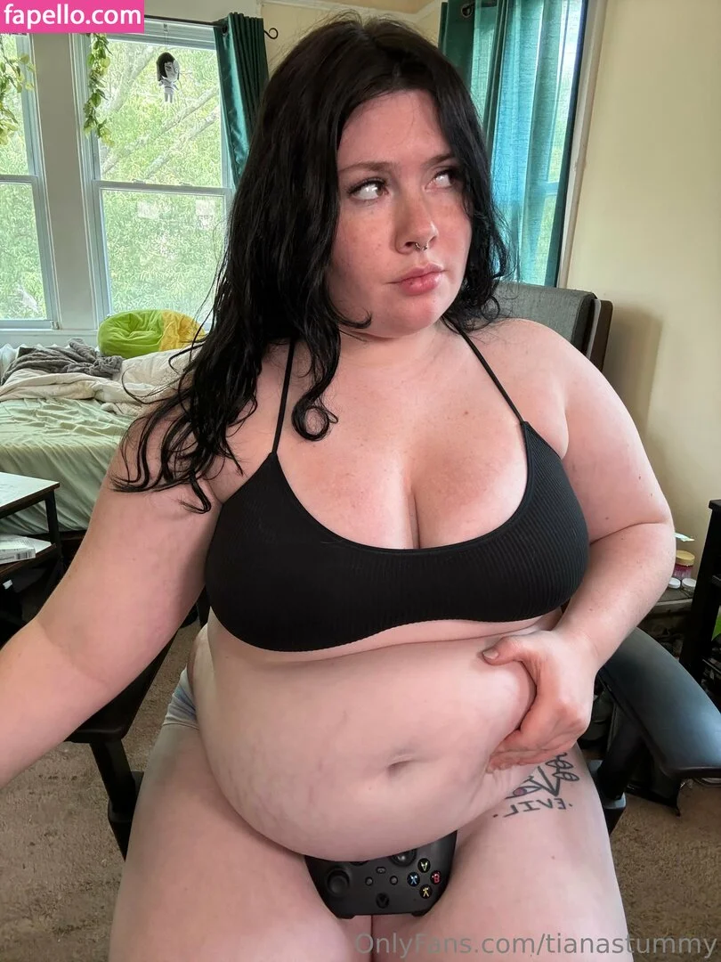 tianastummy Onlyfans Photo Gallery 