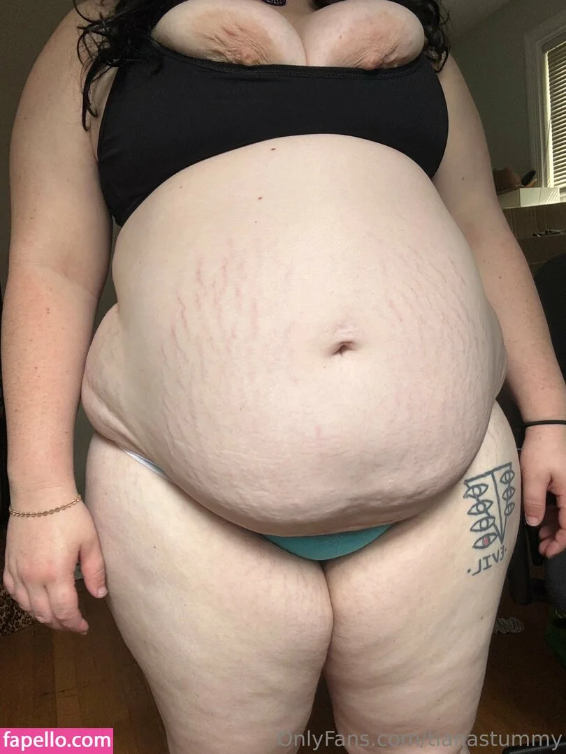 tianastummy Onlyfans Photo Gallery 