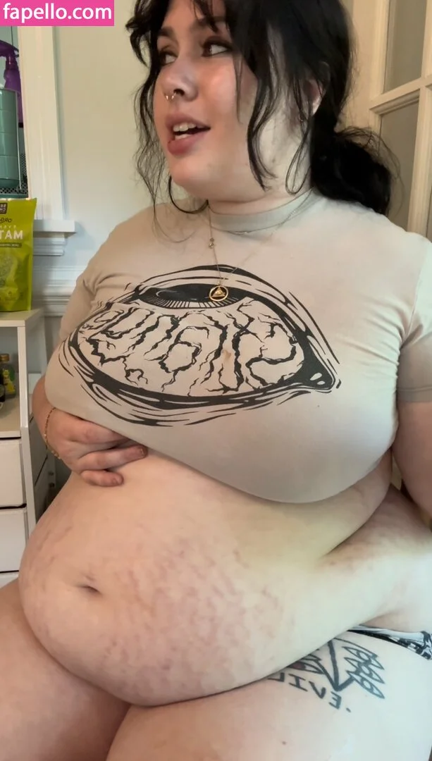 tianastummy Onlyfans Photo Gallery 