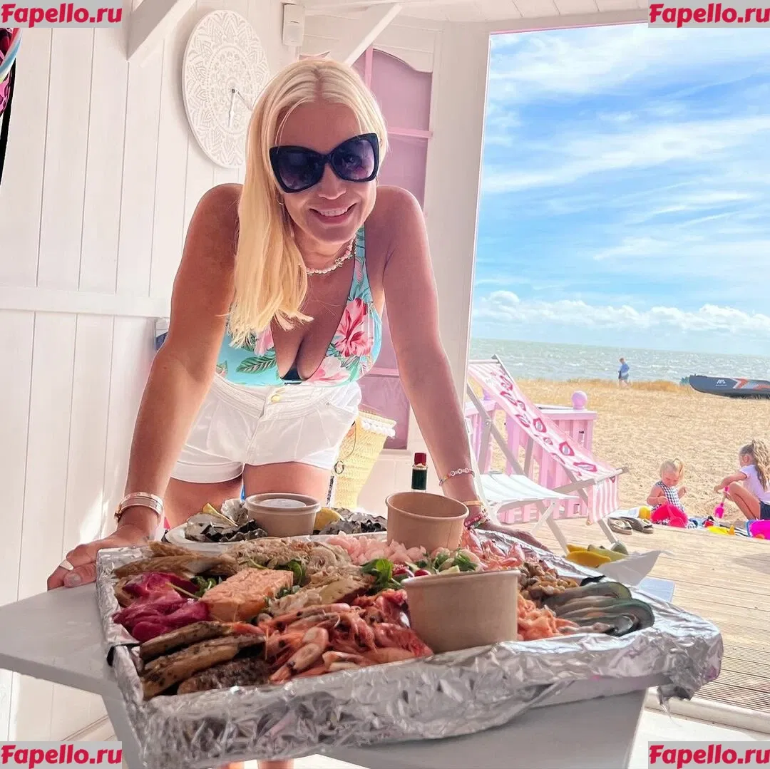 Denise Van Outen Onlyfans Photo Gallery 