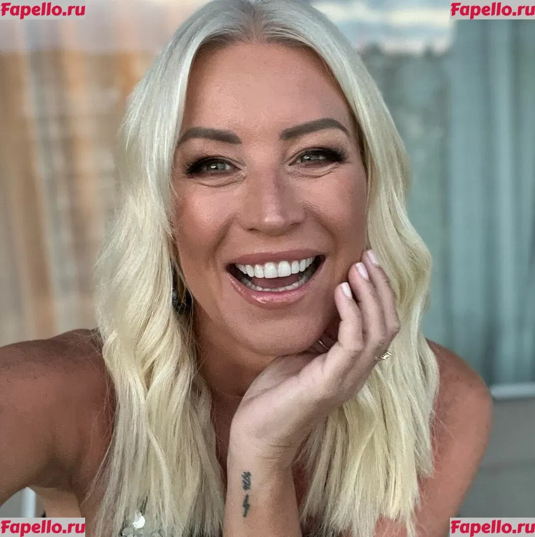 Denise Van Outen Onlyfans Photo Gallery 
