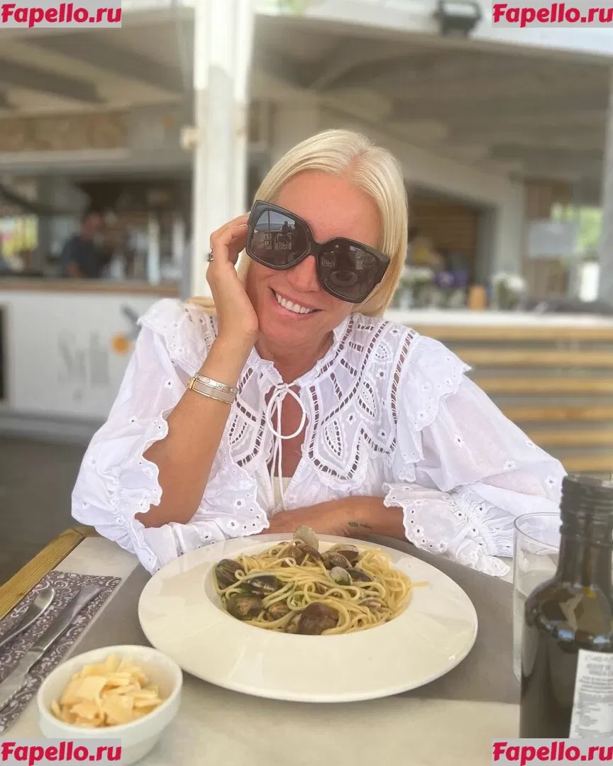 Denise Van Outen Onlyfans Photo Gallery 
