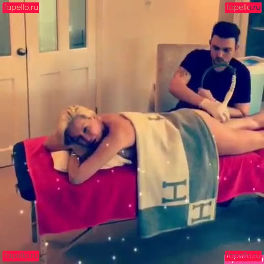 Denise Van Outen Onlyfans Photo Gallery 