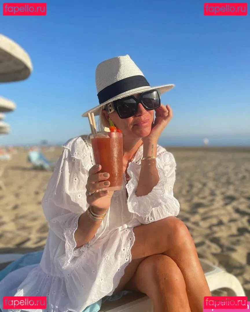 Denise Van Outen Onlyfans Photo Gallery 