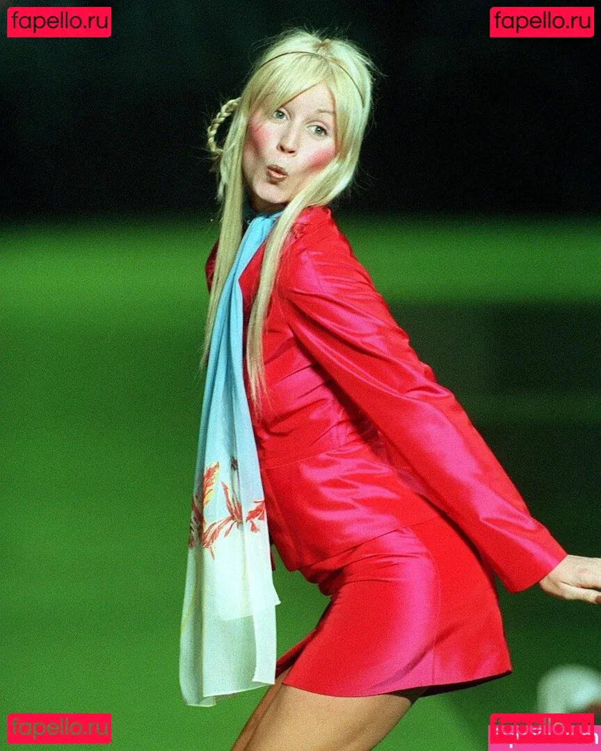 Denise Van Outen Onlyfans Photo Gallery 