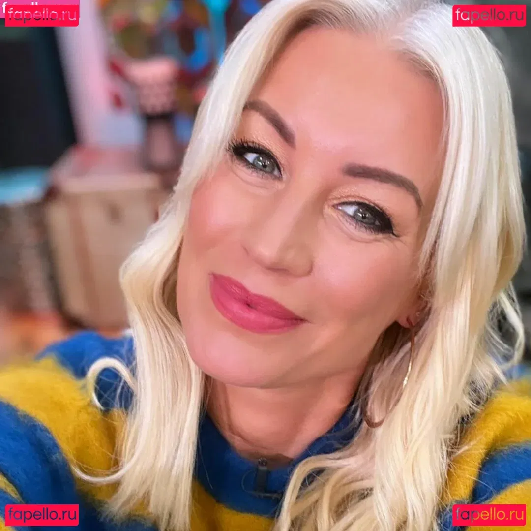 Denise Van Outen Onlyfans Photo Gallery 