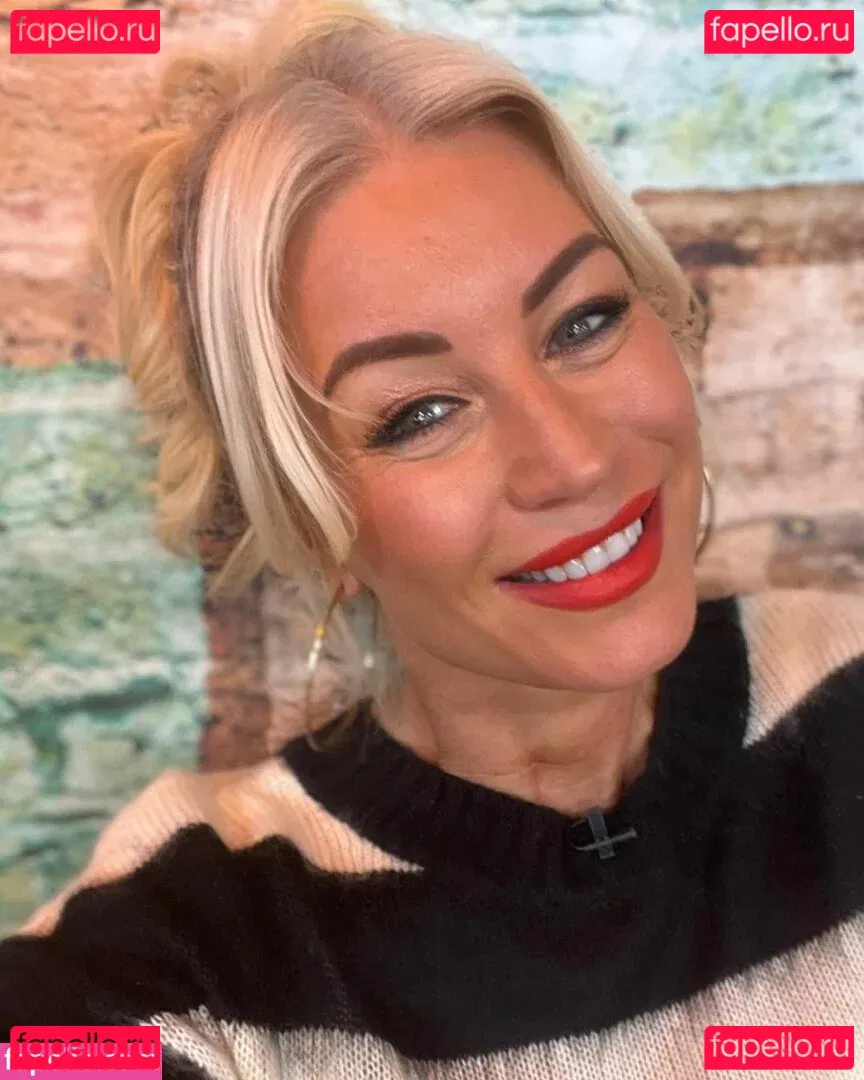 Denise Van Outen Onlyfans Photo Gallery 