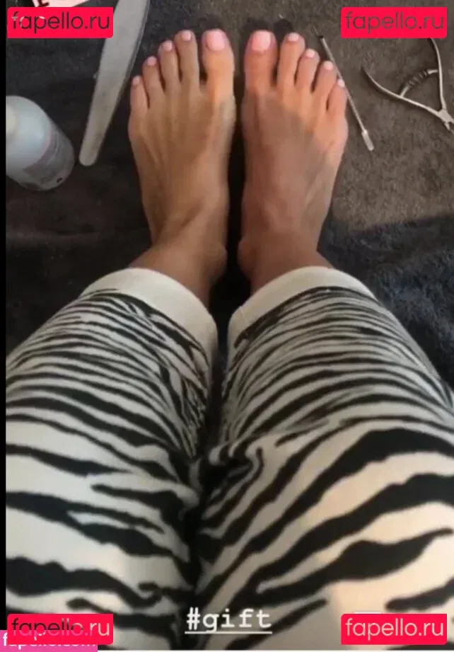 Denise Van Outen Onlyfans Photo Gallery 