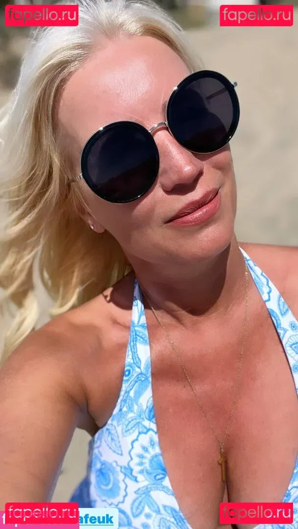 Denise Van Outen Onlyfans Photo Gallery 