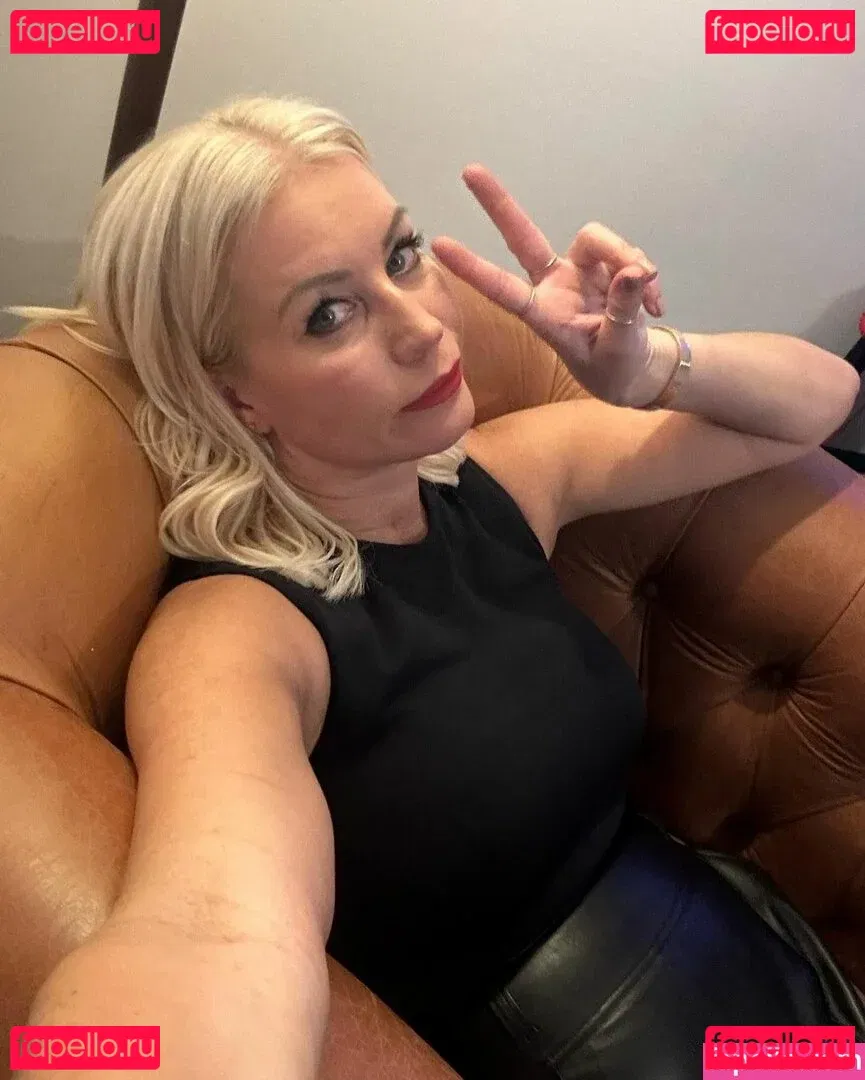 Denise Van Outen Onlyfans Photo Gallery 
