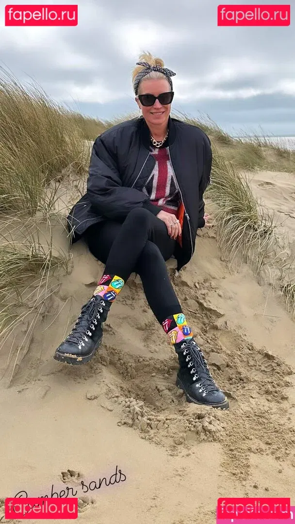 Denise Van Outen Onlyfans Photo Gallery 