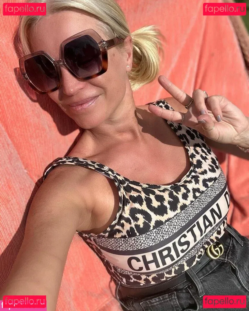 Denise Van Outen Onlyfans Photo Gallery 