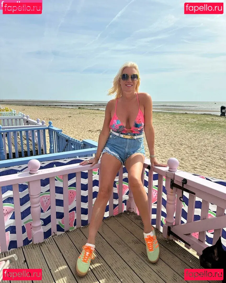 Denise Van Outen Onlyfans Photo Gallery 