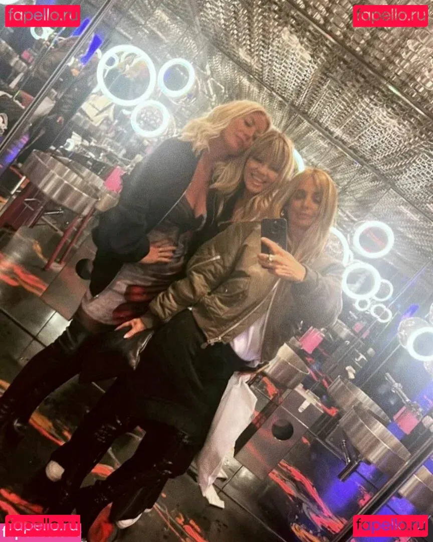 Denise Van Outen Onlyfans Photo Gallery 