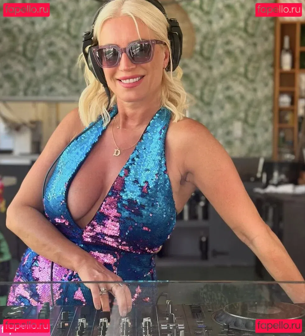 Denise Van Outen Onlyfans Photo Gallery 
