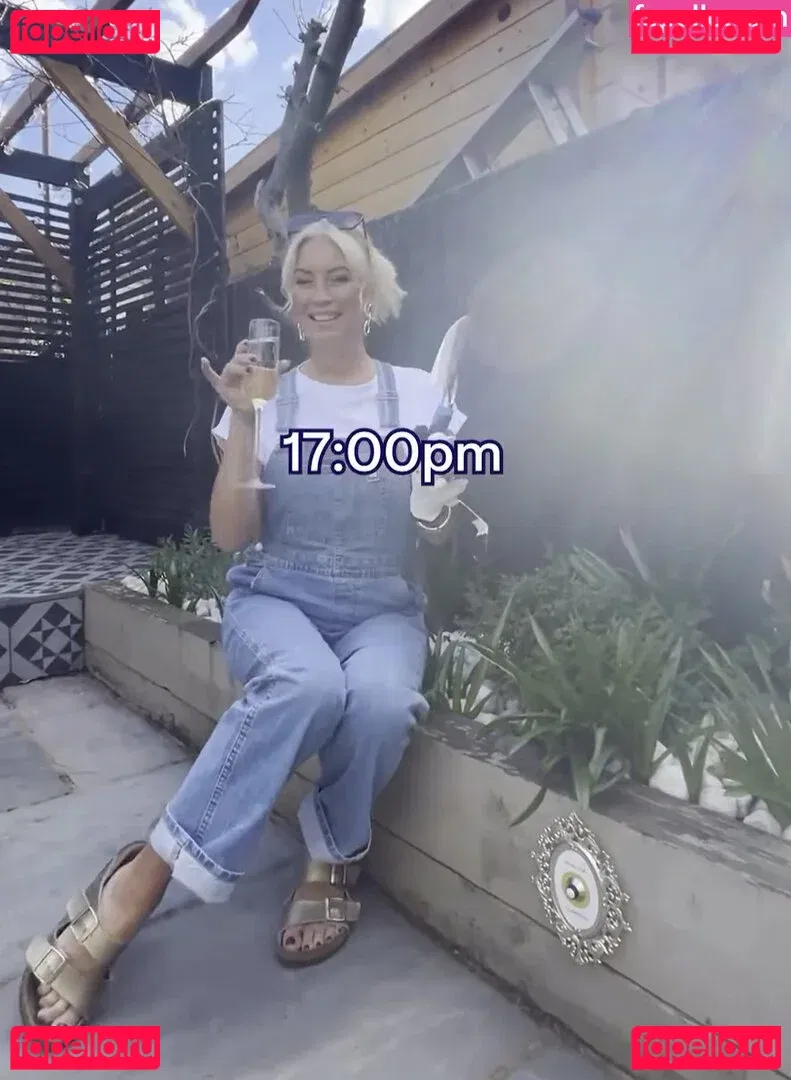 Denise Van Outen Onlyfans Photo Gallery 