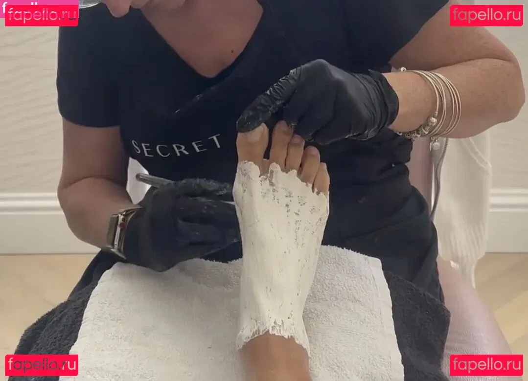 Denise Van Outen Onlyfans Photo Gallery 