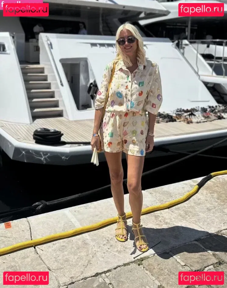 Denise Van Outen Onlyfans Photo Gallery 