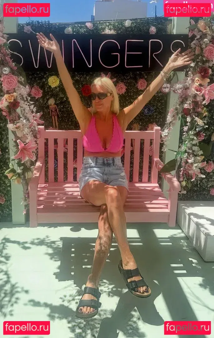 Denise Van Outen Onlyfans Photo Gallery 
