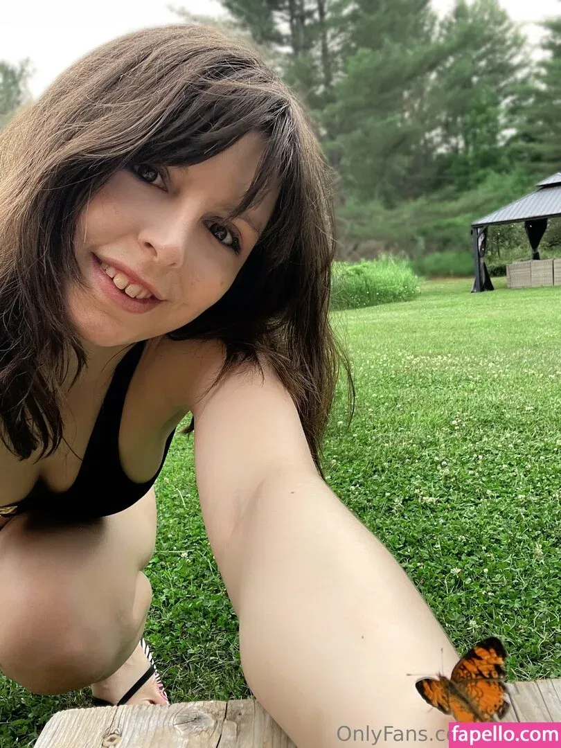 xninjae Onlyfans Photo Gallery 