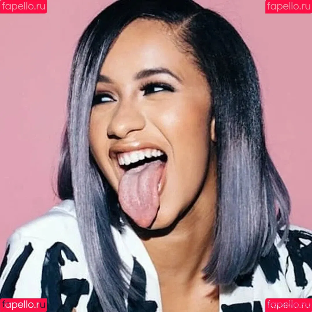 Long Tongue Fetish Onlyfans Photo Gallery 