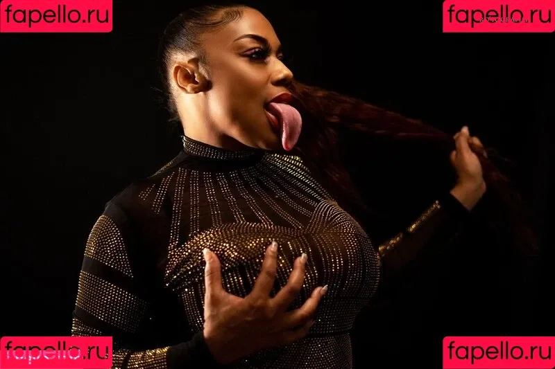 Long Tongue Fetish Onlyfans Photo Gallery 
