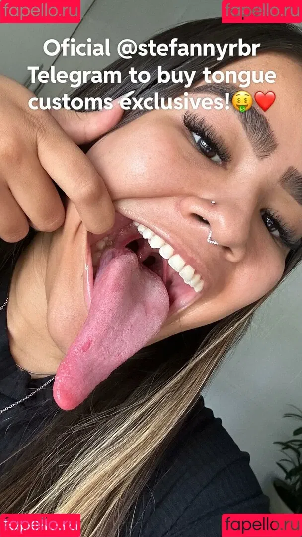 Long Tongue Fetish Onlyfans Photo Gallery 
