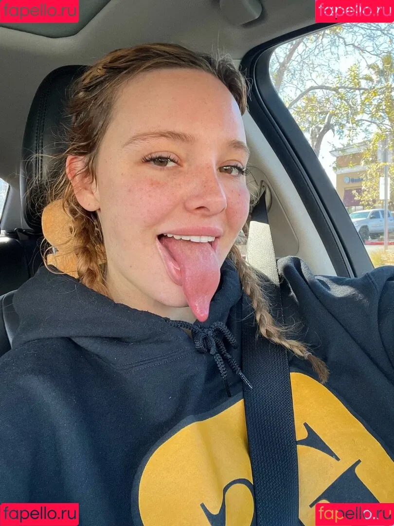Long Tongue Fetish Onlyfans Photo Gallery 