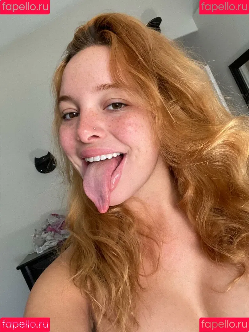 Long Tongue Fetish Onlyfans Photo Gallery 