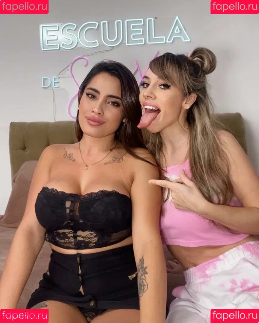 Long Tongue Fetish Onlyfans Photo Gallery 