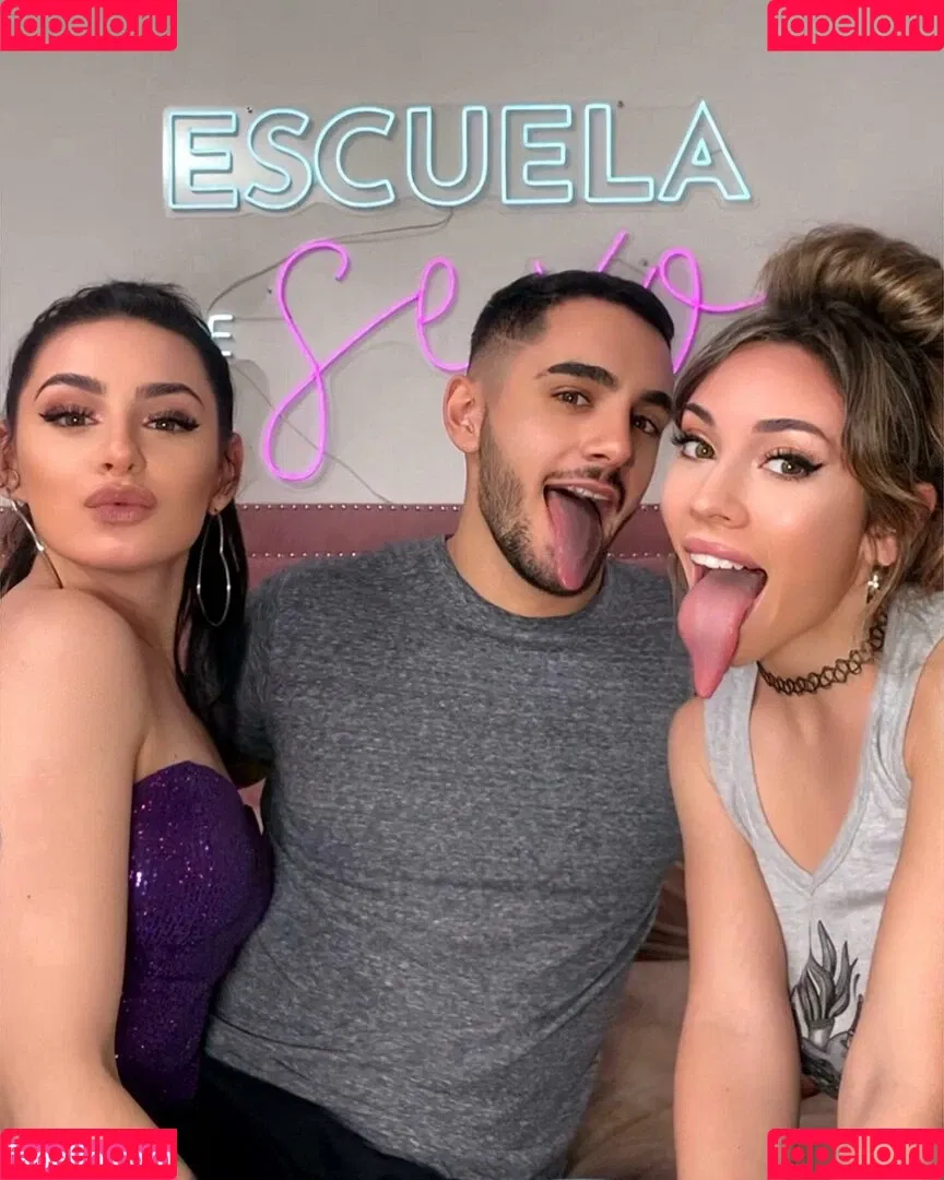 Long Tongue Fetish Onlyfans Photo Gallery 
