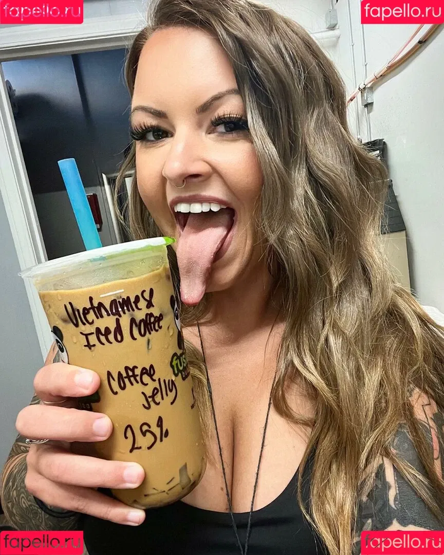 Long Tongue Fetish Onlyfans Photo Gallery 