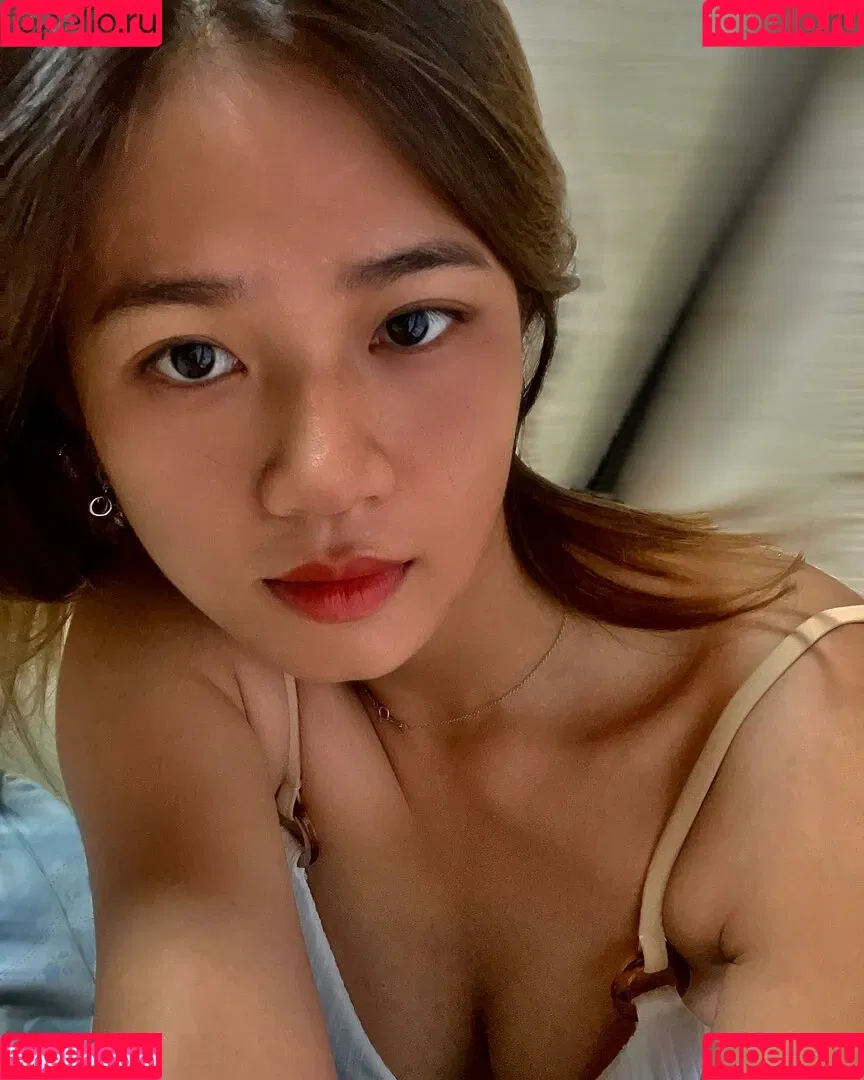 Long Tongue Fetish Onlyfans Photo Gallery 