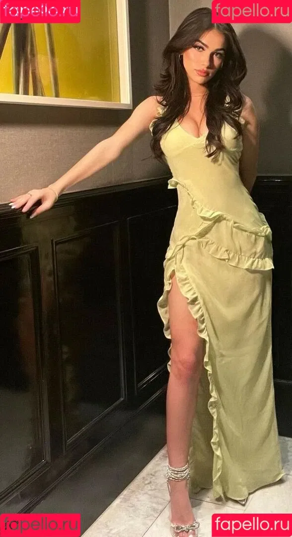 Julia Merekoulias Onlyfans Photo Gallery 