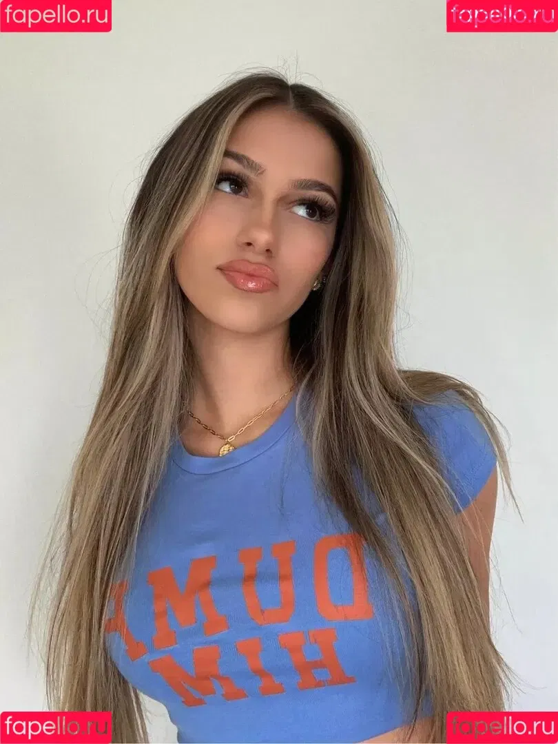Julia Merekoulias Onlyfans Photo Gallery 