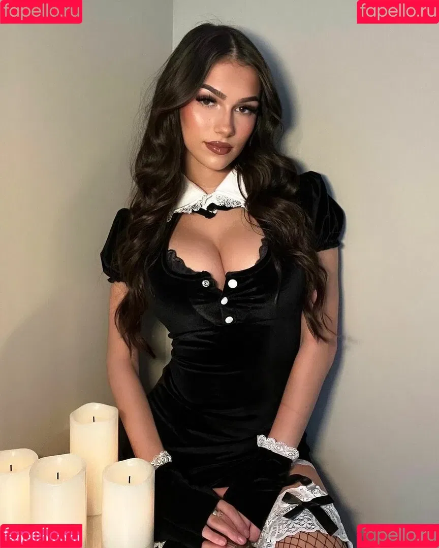 Julia Merekoulias Onlyfans Photo Gallery 