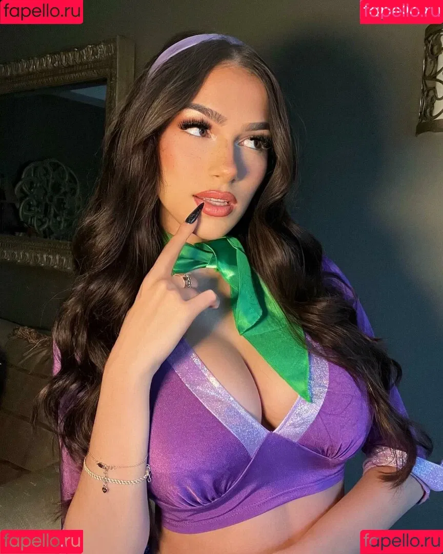 Julia Merekoulias Onlyfans Photo Gallery 