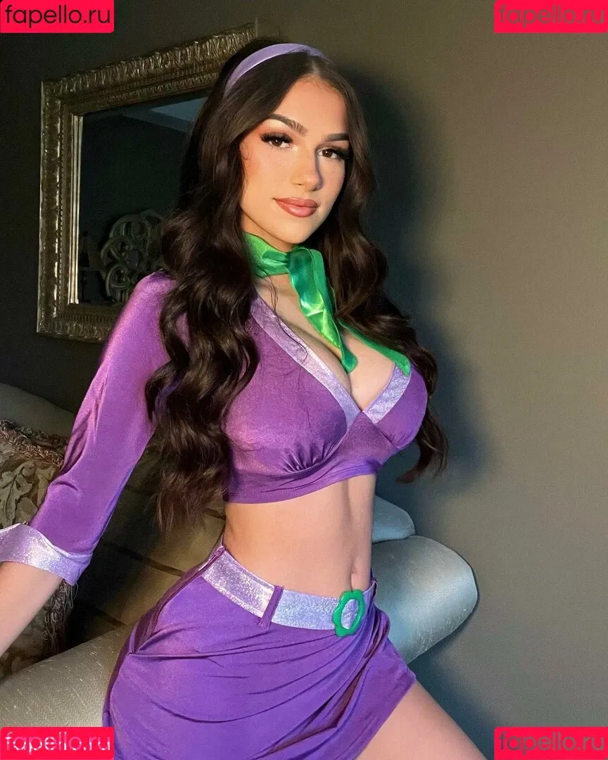Julia Merekoulias Onlyfans Photo Gallery 