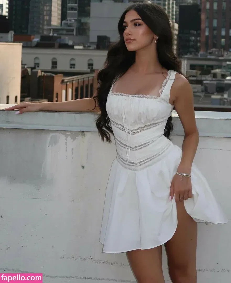 Julia Merekoulias Onlyfans Photo Gallery 