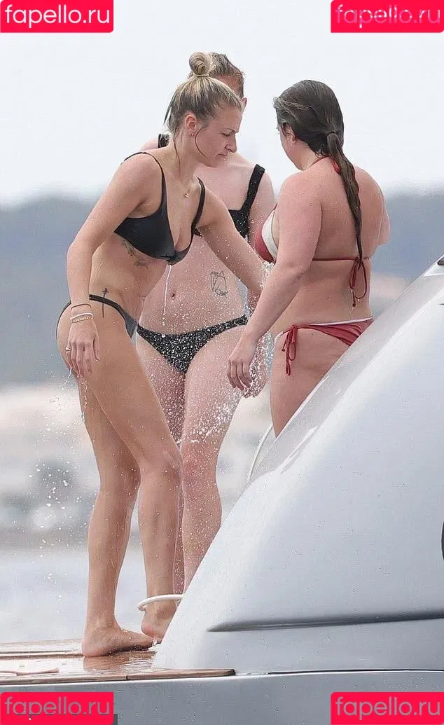 Leah Williamson Onlyfans Photo Gallery 
