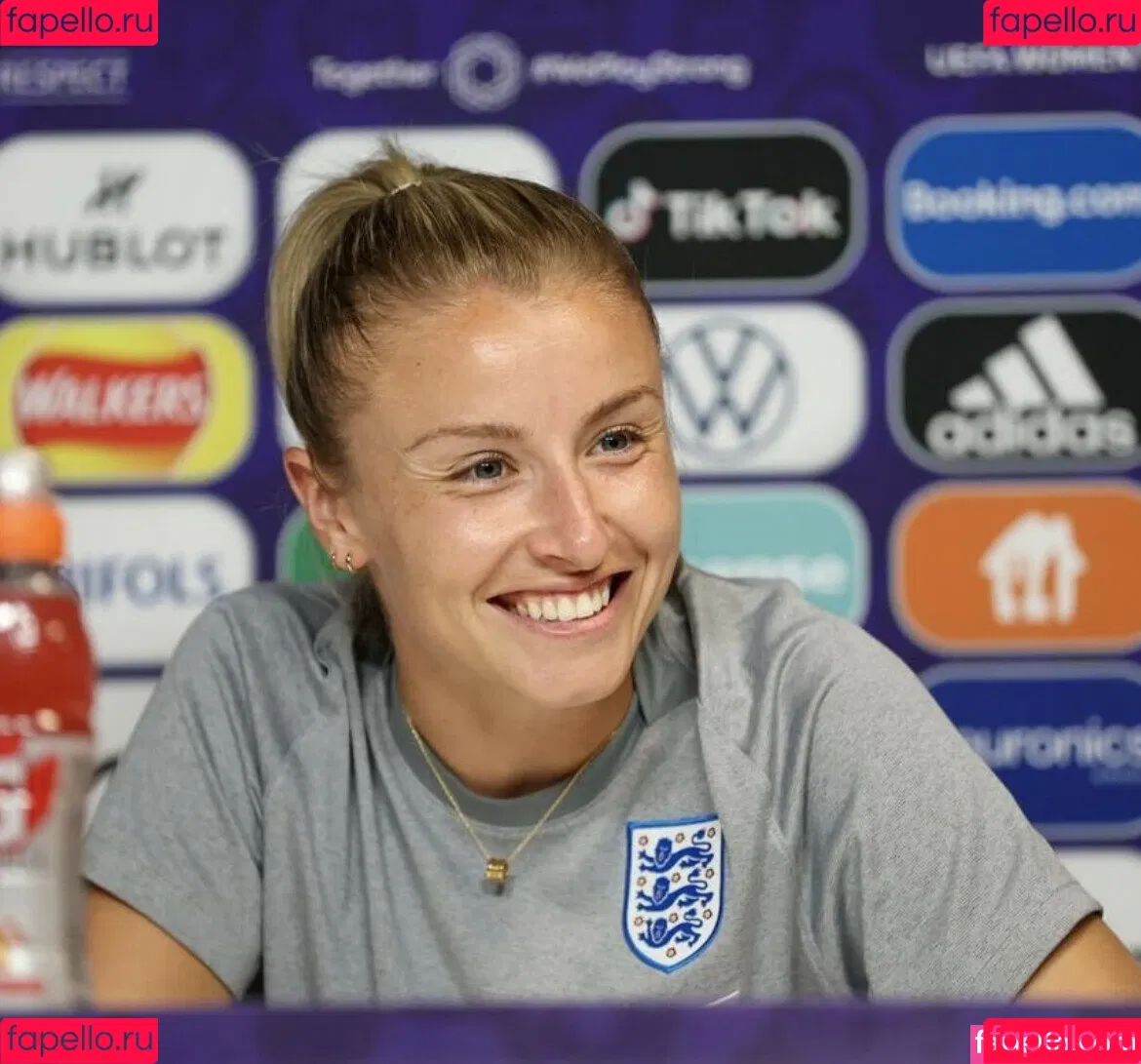 Leah Williamson Onlyfans Photo Gallery 