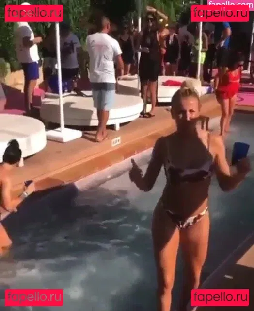 Leah Williamson Onlyfans Photo Gallery 