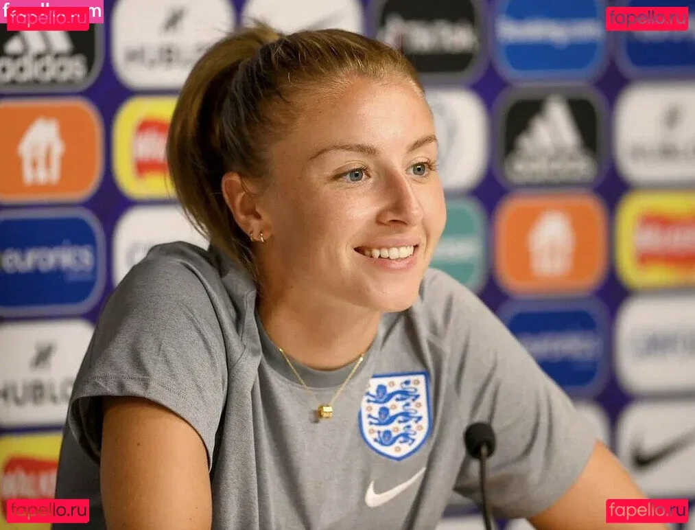 Leah Williamson Onlyfans Photo Gallery 